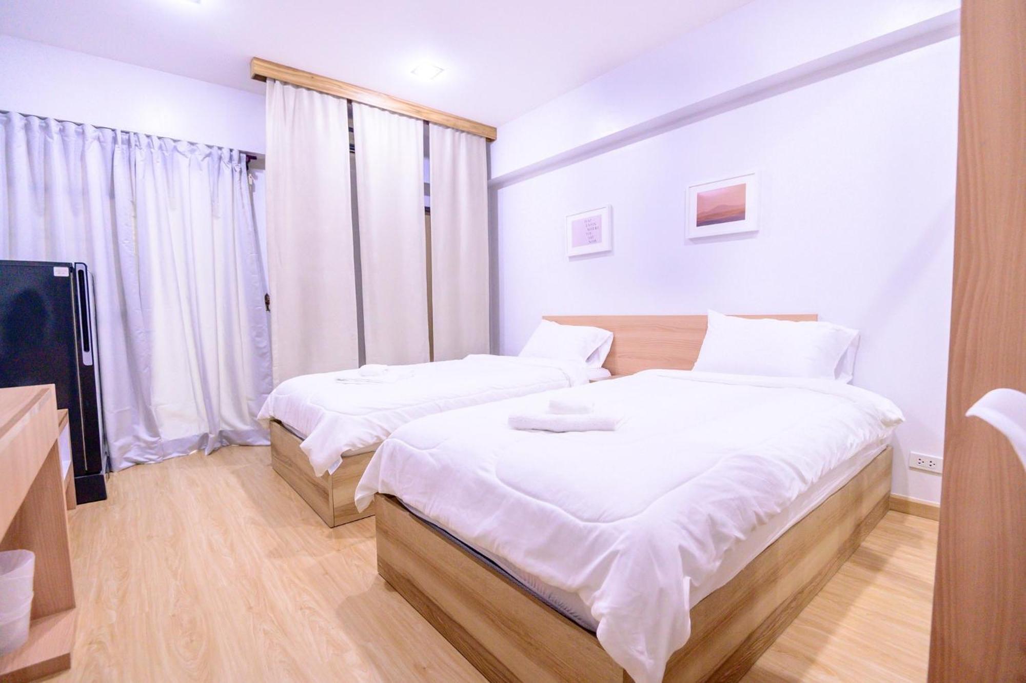 Creston Grand Hotel Suphan Buri Exterior photo